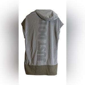 Nike sleeveless hoodie JUST DO IT Size L
Dri Fit -Sports gear athletic Gymcore